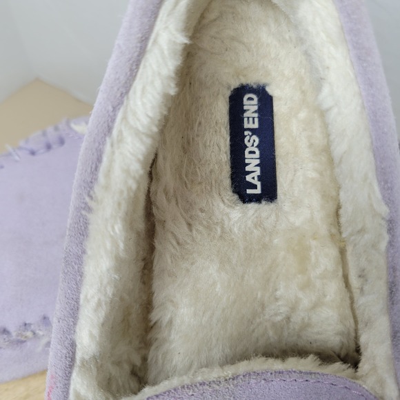Lands End Womens Moccasin Slippers Lavender Suede Fuzzy Lined Size 9 - Picture 4 of 11
